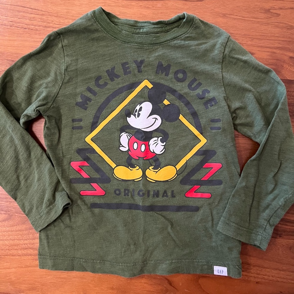 Gap Disney Ling Sleeve Shirt